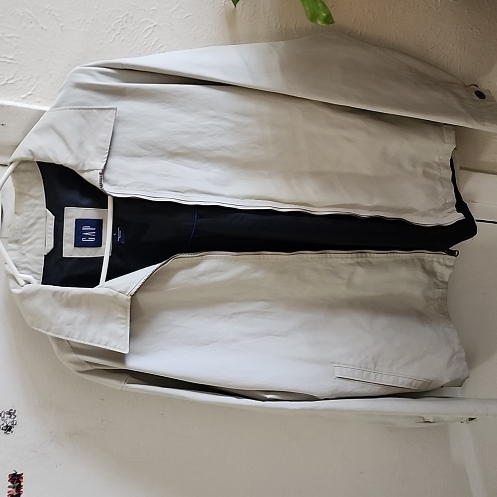 Gap jacket